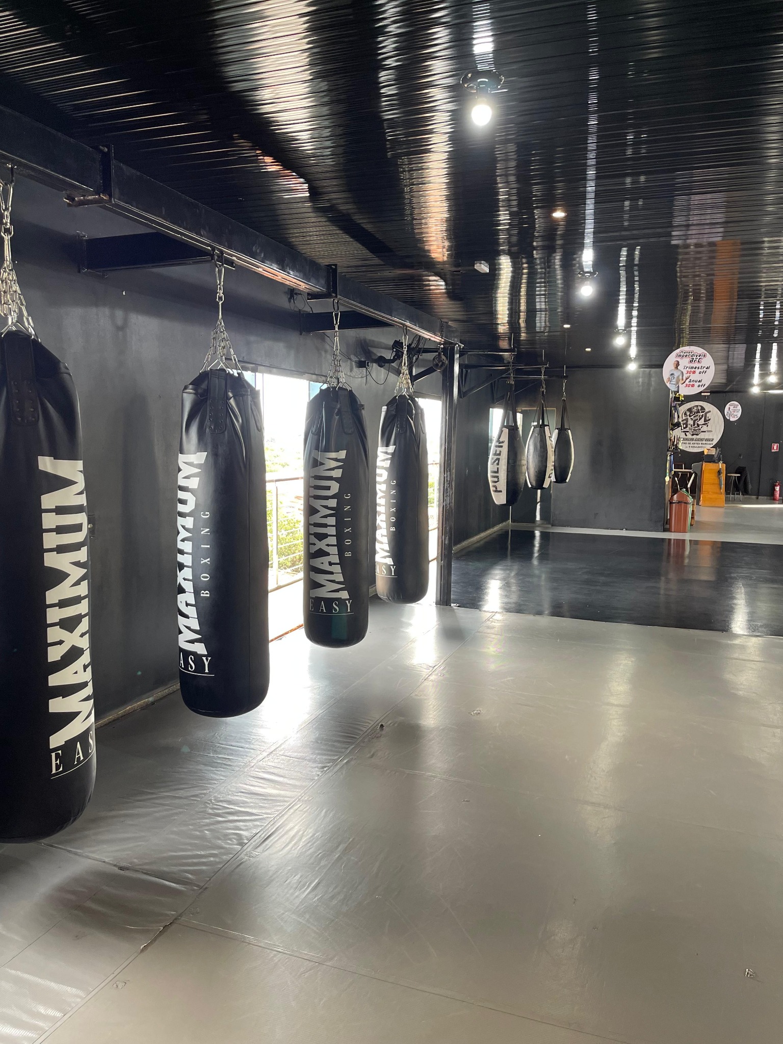 Treino técnico de luta na academia Brothers Fight Club